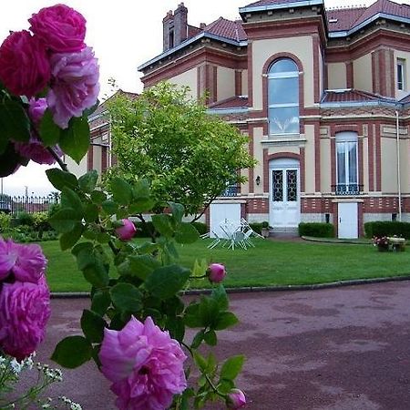 La Roseliere Hotel Carentan Exterior photo